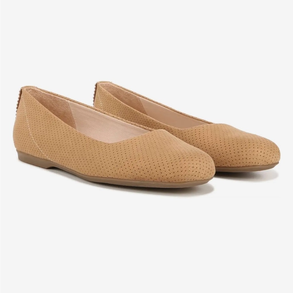 NIB Dr Scholl’s Wesley Warm Tan Microfiber ballet flat size 6M